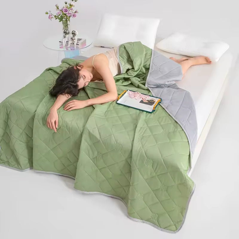 CloudChill - Ultra - Soft Summer Cooling Blanket - Kalinzy